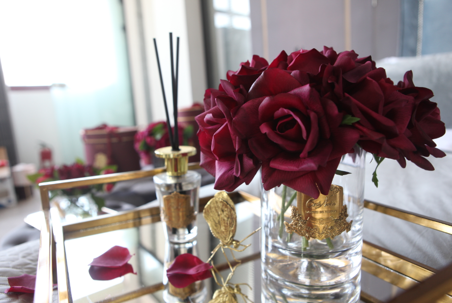 
                  
                    Cote Noire Luxury Grand Bouquet Carmine Red roses with Gold Badge (with rose petal & rose oud fragrances)
                  
                